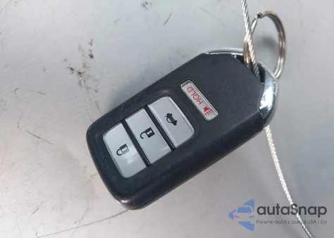 2015 Honda Accord Touring z USA, uszkodzony, nr VIN 1HGCR3F98FA027753